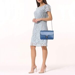 NEW authentic GUCCI Medium Dollar Interlocking G leather Shoulder Bag